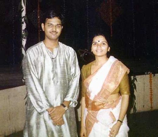 With Gurubhai Pandit Sanjeev Abhyankar in 1994