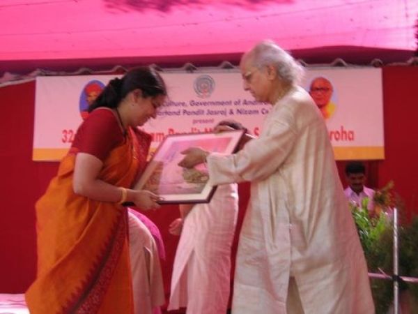 With Guruji Pandit Jaaraj ji in 2006