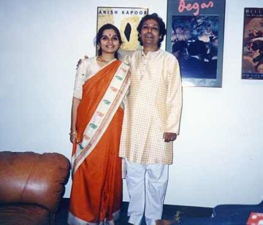 With Pandit Swapan Chowdhury in 1995