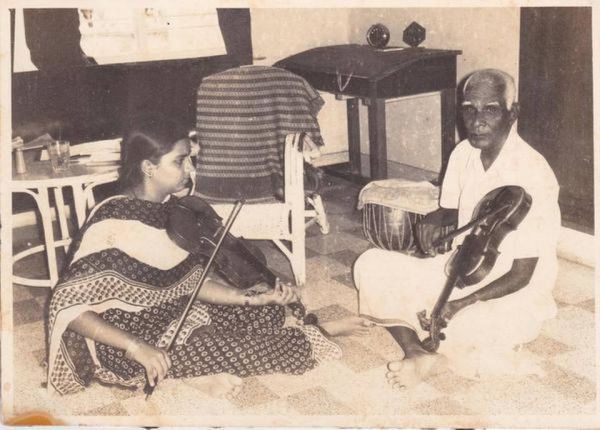 Kala Ramnath pushes boundaries with the Singing Violin!
